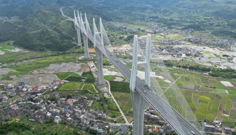 Amazing Chishi Bridge