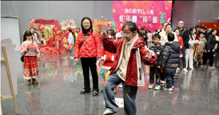 Colorful activities held in Chenzhou Museum to celebrate Lantern Festival